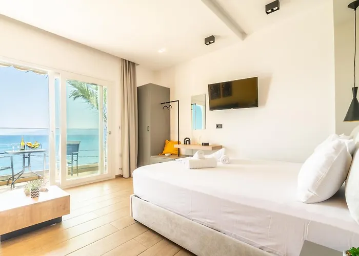 Апартаменти Luxury Seaside