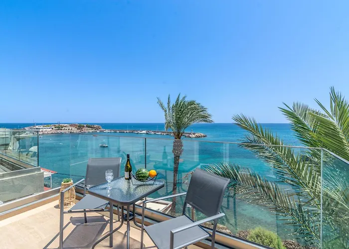 Апартаменти Luxury Seaside *