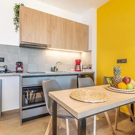 Luxury Seaside Apartman
