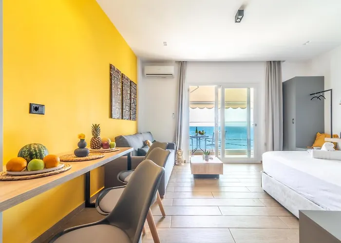 Luxury Seaside Апартаменты *