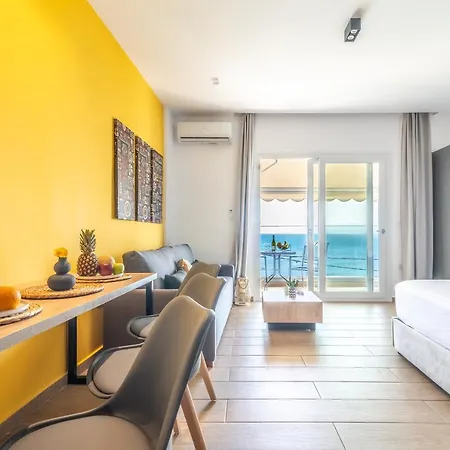 Luxury Seaside 아파트 *