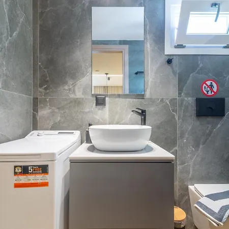 Luxury Seaside 아파트