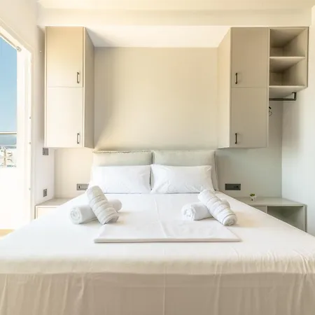 Luxury Seaside דירה הרסוניסוס