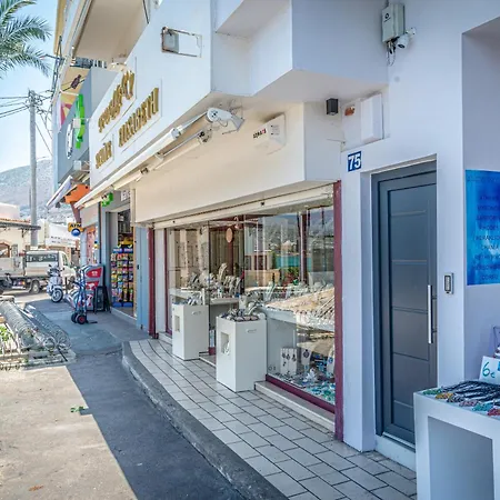 Luxury Seaside Apartman *